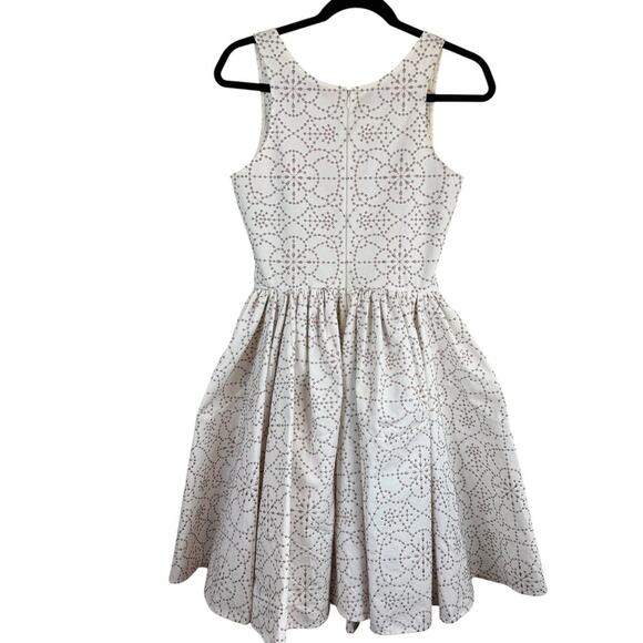 Alaia Paris Floral Embroidered Sleeveless Skater Dress Boho Chic White Size 40/S - Picture 10 of 11